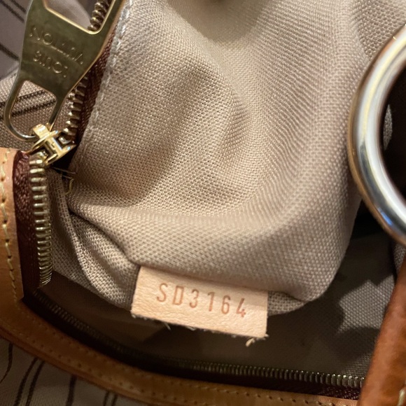 Authentic πLouis Vuitton delightful pm π - Picture 9 of 16